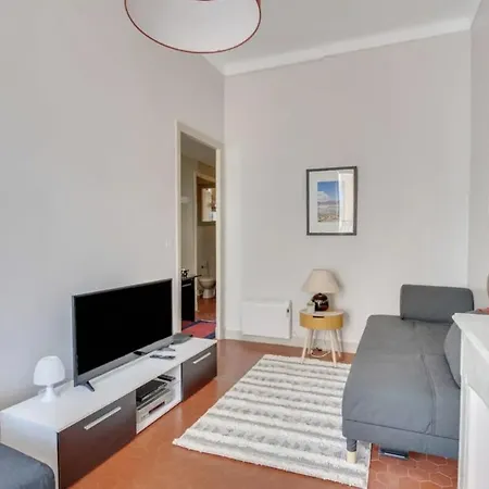 A084-welcoming In Rue D'antibes The Heart Of アパート